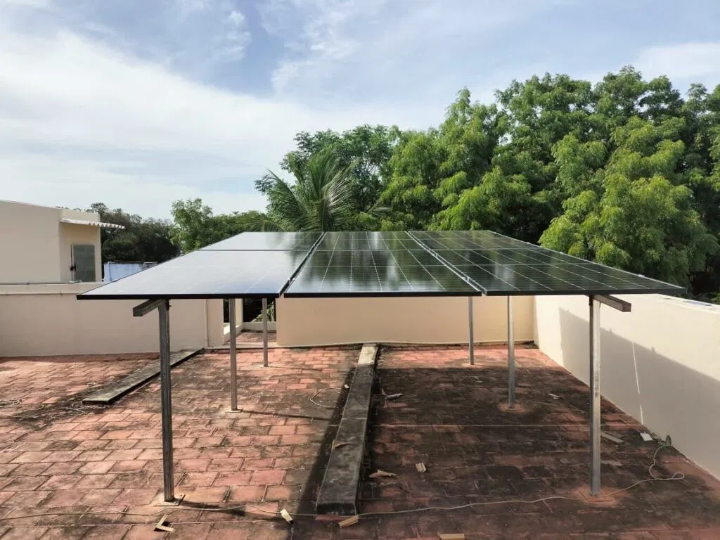 Solar-power-setup-solar-rich-green-power