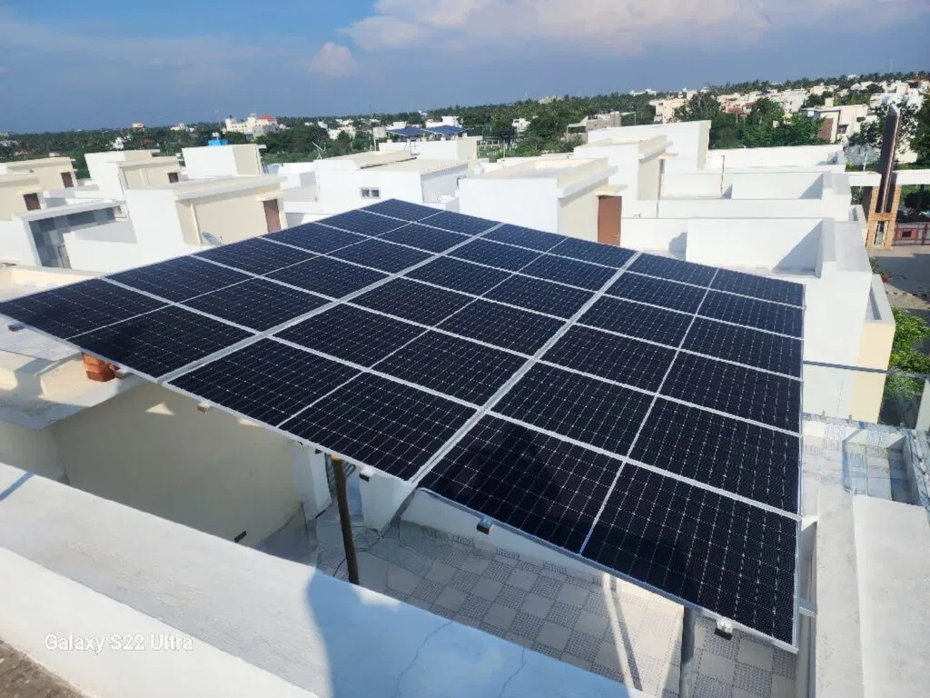 Solar-power-setup-solar-rich-green-power