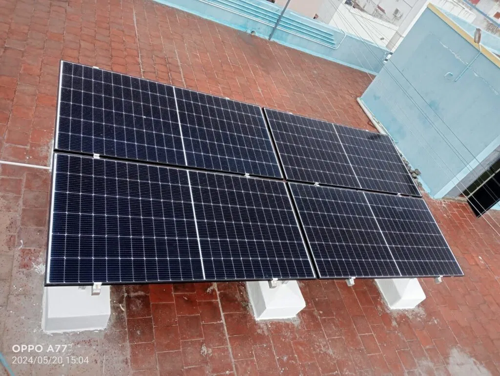 Solar-power-setup-solar-rich-green-power
