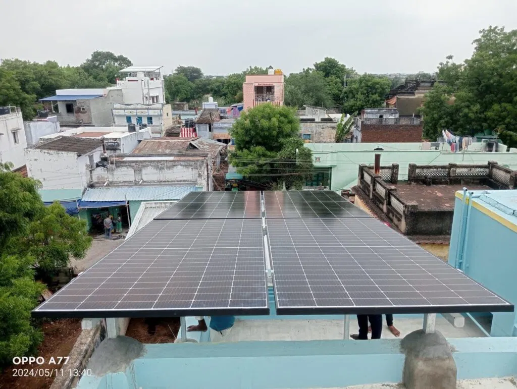 Solar-power-setup-solar-rich-green-power